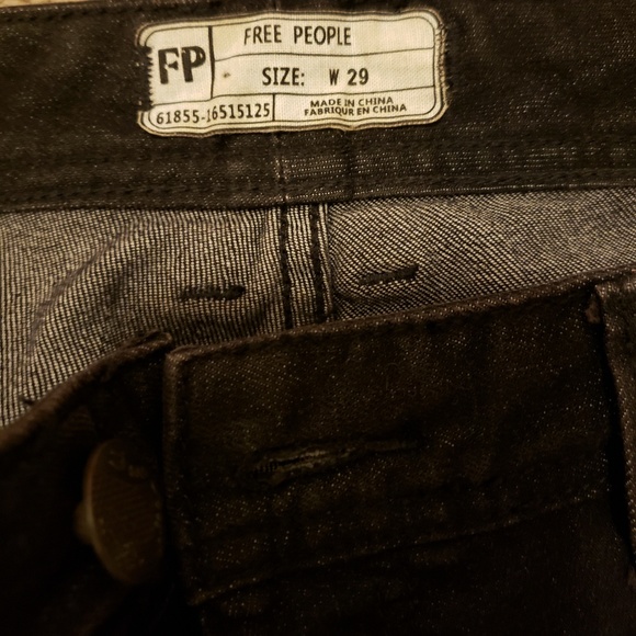 🚫SOLD🚫Free People Raw Edge Ankle Jeans - Picture 3 of 3